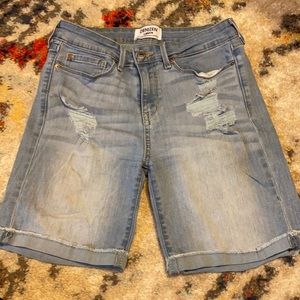 Levi’s distressed jean shorts